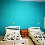 Surfhouse Famara 2*