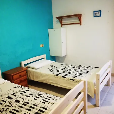 Gæstehus Surfhouse Famara 2*