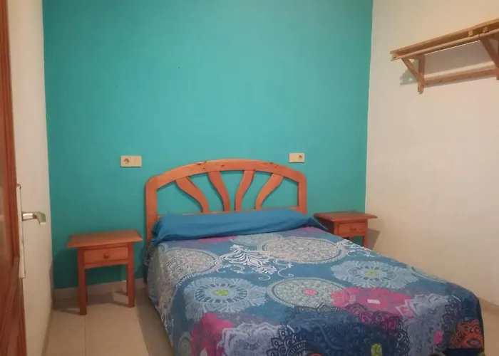 Surfhouse Famara Guest house 2*