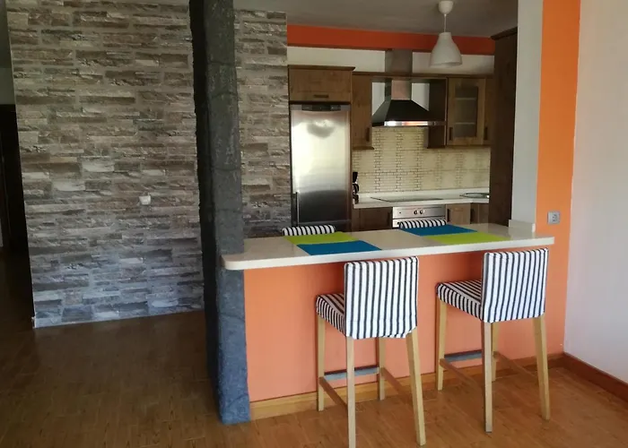 Surfhouse Famara Guest house 2*