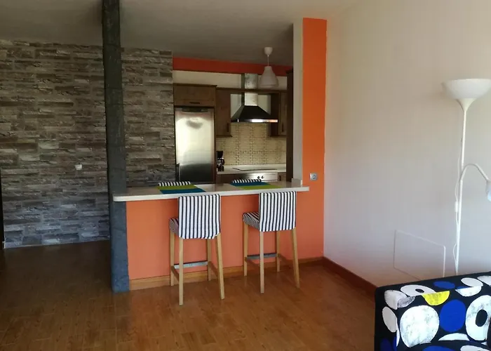 Surfhouse Famara Teguise (Lanzarote)